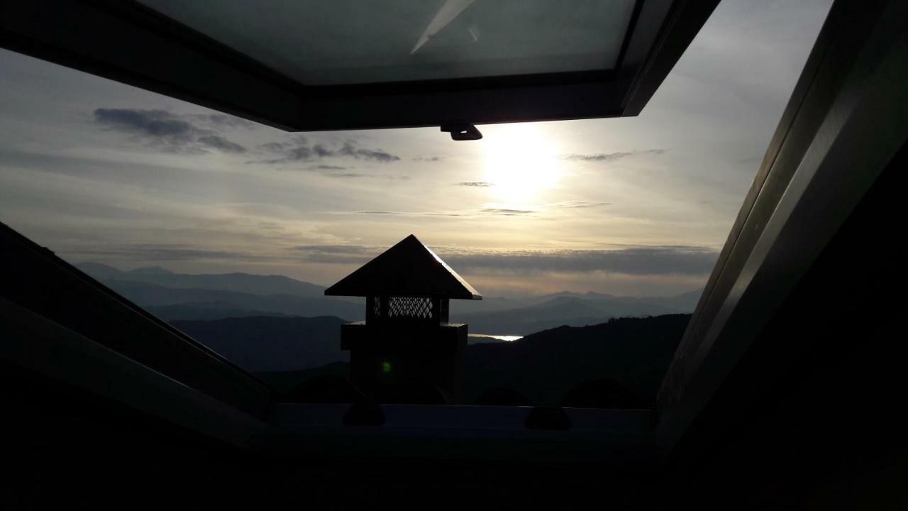 La Casa Dei Panorami Di Colobraro Apartment ภายนอก รูปภาพ